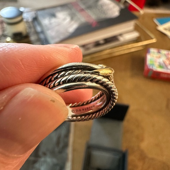 David Yurman Crossover Ring - Picture 12 of 15